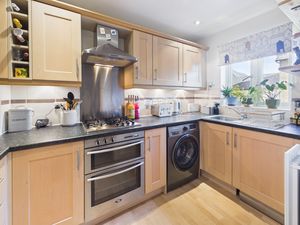 Kitchen- click for photo gallery